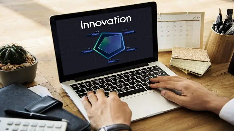 Logo and Technology: Building a Strong Brand Identity in the Digital Age
